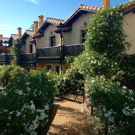 Apartamentos Santillana Del Mar Esterno foto